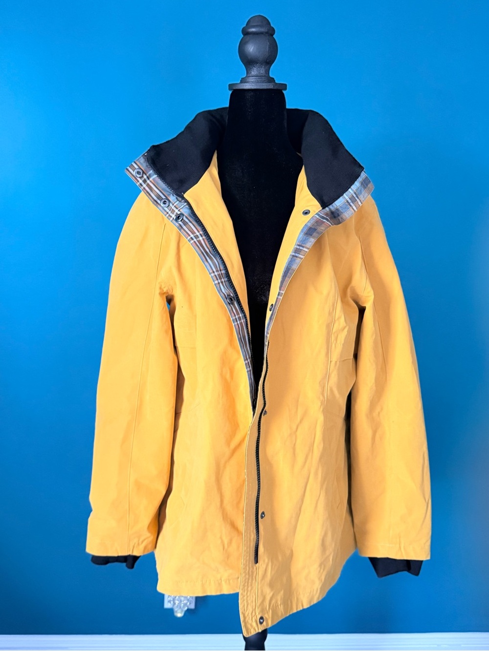 Pendleton Yellow Men’s Raincoat with Plaid Trim